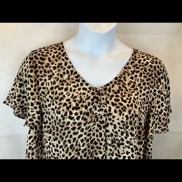 Torrid top - Picture 2 of 4